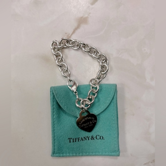Tiffany & Co. Return to Tiffany Tag Bracelet Silver EUC - Picture 4 of 7